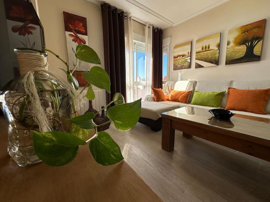 Apartamento Piso En Linares Zona Centro Con Parking Gratis Exterior foto